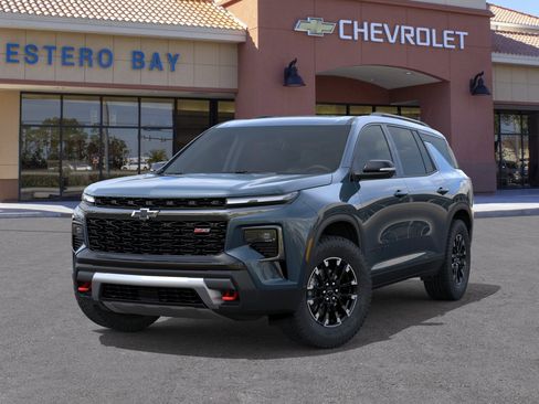 New 2026 Chevrolet Traverse Z71 w/ Driver Confidence Package AWD/4WD image 6