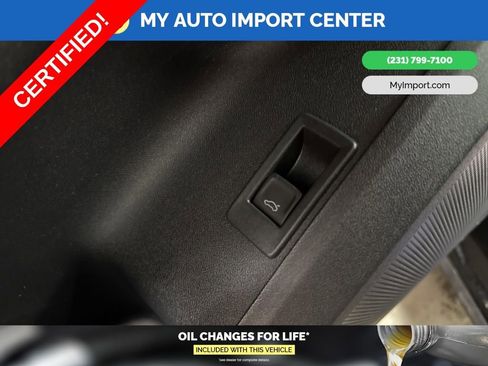 Certified 2025 Audi Q5 Premium w/ Convenience Package image 12