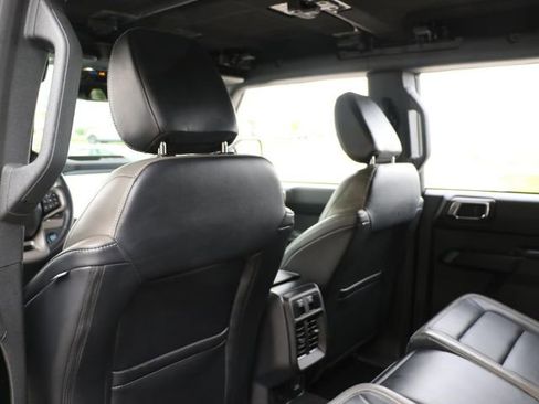 Used 2025 Ford Bronco Outer Banks AWD/4WD image 16