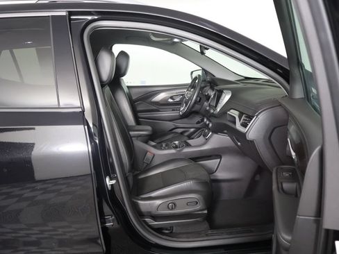 Used 2023 GMC Terrain SLT w/ Infotainment Package II AWD/4WD image 29