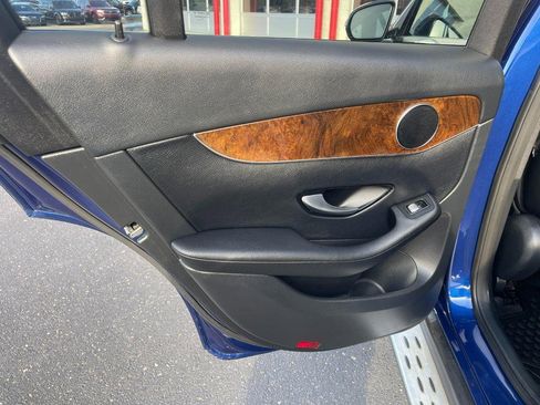 Used 2018 Mercedes-Benz GLC 300 4MATIC image 21