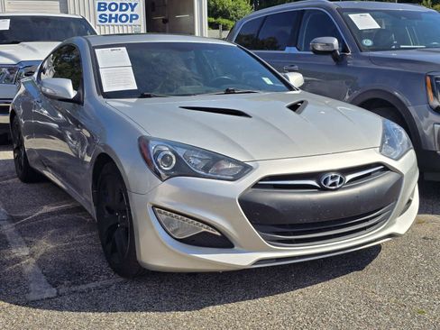 Used 2013 Hyundai Genesis 3.8 RWD image 1