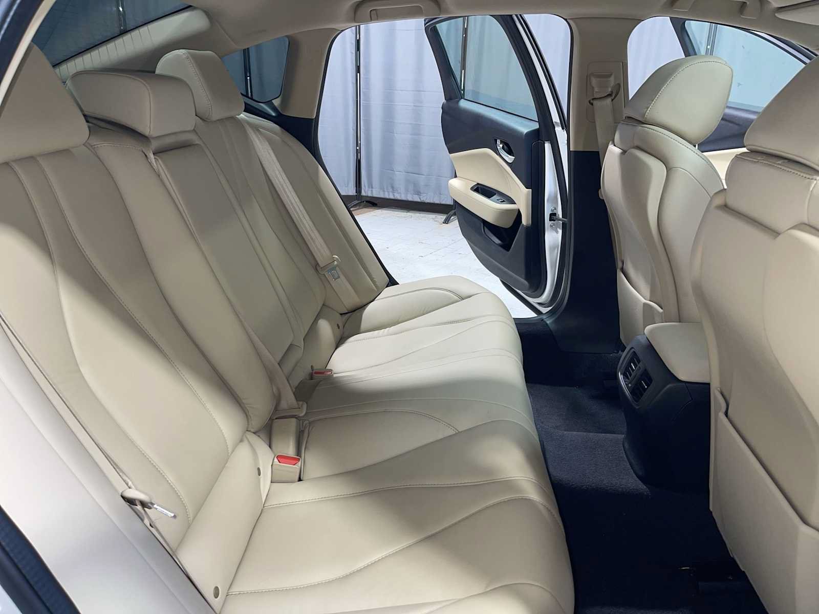Used 2021 Acura TLX SH-AWD image 13
