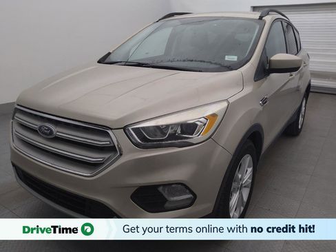 Used 2017 Ford Escape SE w/ SE Leather Comfort Package FWD image 1