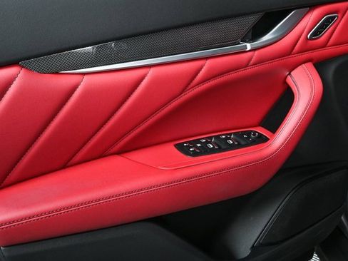Certified 2022 Maserati Levante GT image 10