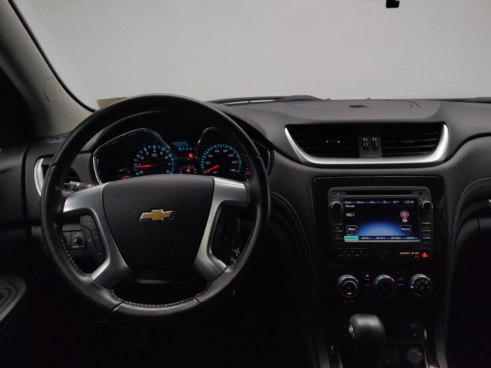 Used 2017 Chevrolet Traverse LT w/ Style and Technology Package FWD image 22