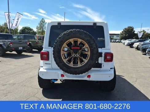 Used 2022 Jeep Wrangler Unlimited Sahara AWD/4WD image 4