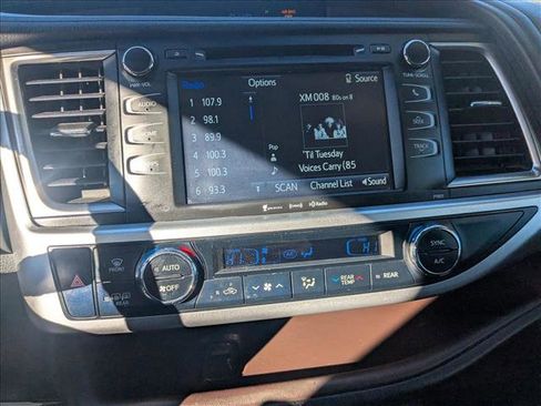 Used 2019 Toyota Highlander Plus image 14