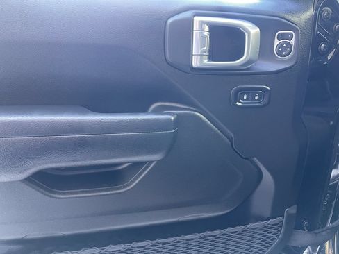 New 2026 Jeep Gladiator Sport AWD/4WD image 11