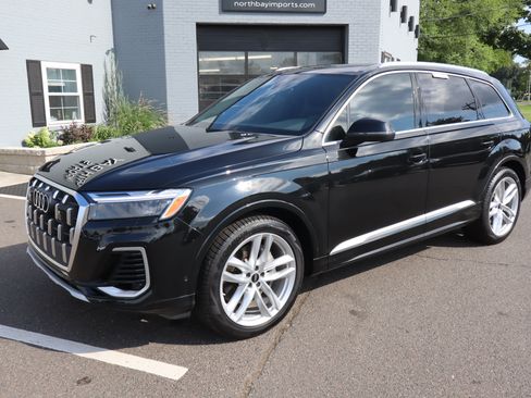 Used 2025 Audi Q7 3.0T Premium Plus w/ Premium Plus Package AWD/4WD image 2