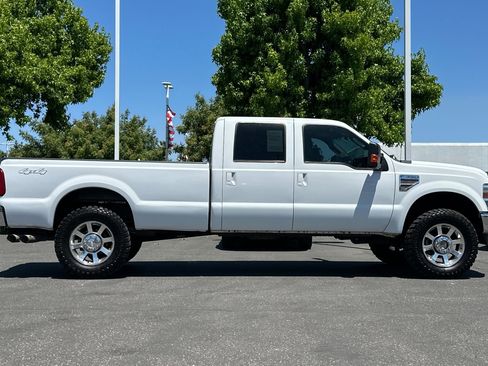 Used 2010 Ford F350 4x4 Crew Cab Super Duty image 3