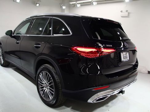Certified 2025 Mercedes-Benz GLC 300 4MATIC image 15