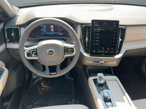 New 2026 Volvo XC90 B6 Plus w/ Protection Package Premier image 27