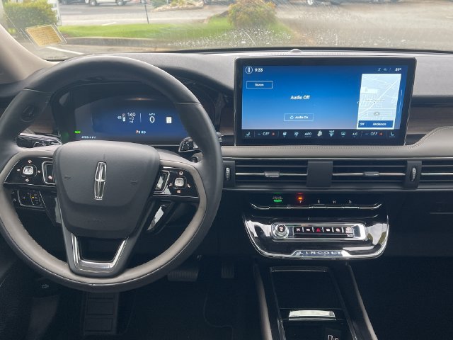 Used 2025 Lincoln Corsair Grand Touring w/ Equipment Group 301A AWD/4WD image 15