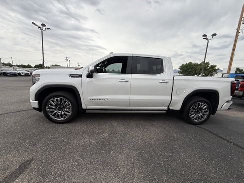 Used 2024 GMC Sierra 1500 Denali Ultimate image 8