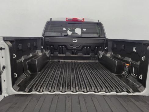 Used 2023 Chevrolet Colorado W/T RWD image 15