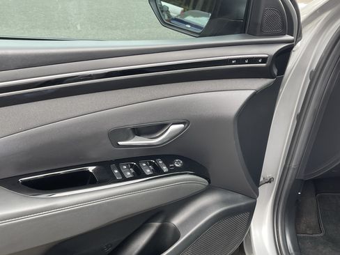 Used 2022 Hyundai Tucson Limited AWD/4WD image 17