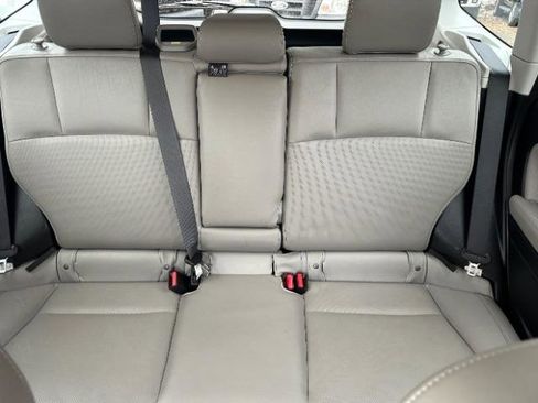 Used 2017 Subaru Forester 2.5i Limited image 30