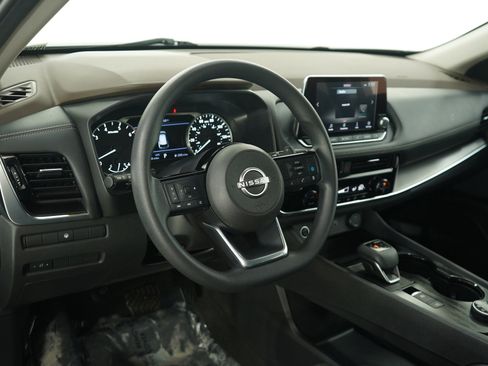 Used 2022 Nissan Rogue SV image 20