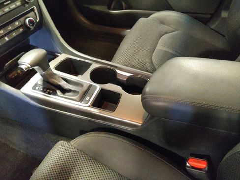 Used 2020 Kia Optima LX FWD image 26
