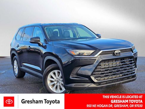 Used 2025 Toyota Grand Highlander AWD image 1