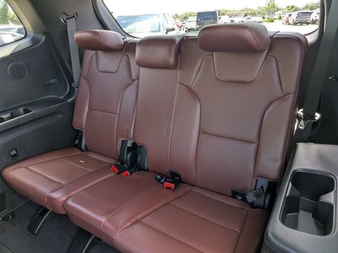 Certified 2024 Kia Telluride SX Prestige w/ Towing Package AWD/4WD image 20