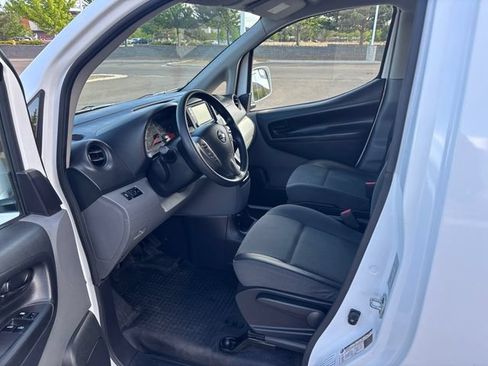 Used 2020 Nissan NV200 SV FWD image 10
