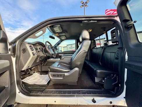 Used 2015 Ford F350 Lariat image 24