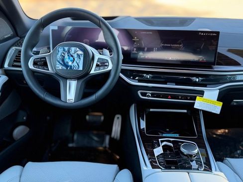 New 2026 BMW X5 xDrive50e w/ M Sport Package image 10