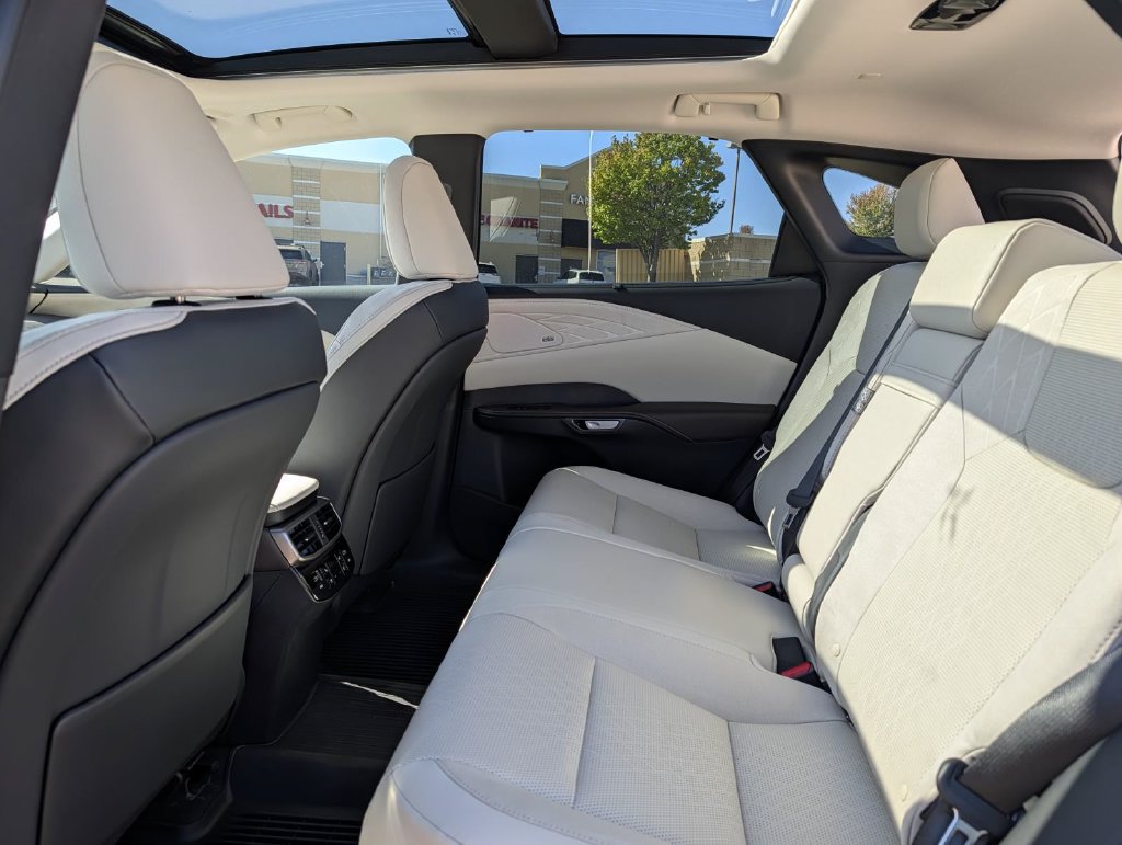 New 2026 Lexus RX 350 AWD w/ Convenience Package image 9