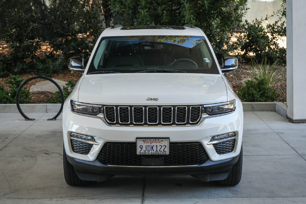 Used 2023 Jeep Grand Cherokee 4WD 4xe image 2