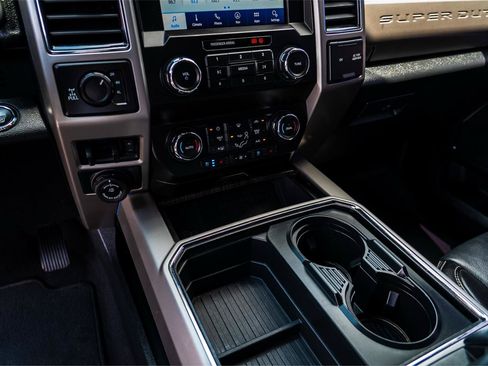 Used 2021 Ford F250 Lariat AWD/4WD image 18