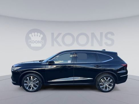 Used 2023 Acura MDX SH-AWD w/ Technology Package image 2