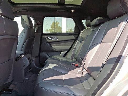 New 2026 Land Rover Range Rover Velar Dynamic SE image 7