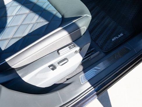 New 2026 Volkswagen Atlas Cross Sport SEL Premium R-Line image 45