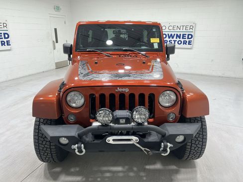 Used 2014 Jeep Wrangler Unlimited Sahara w/ Connectivity Group image 3