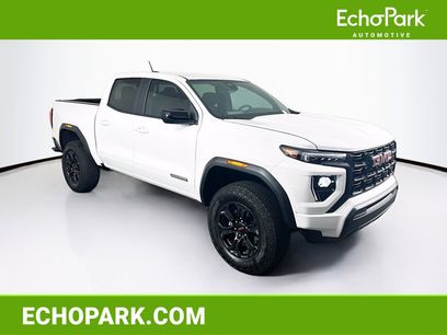 Used 2025 GMC Canyon Elevation