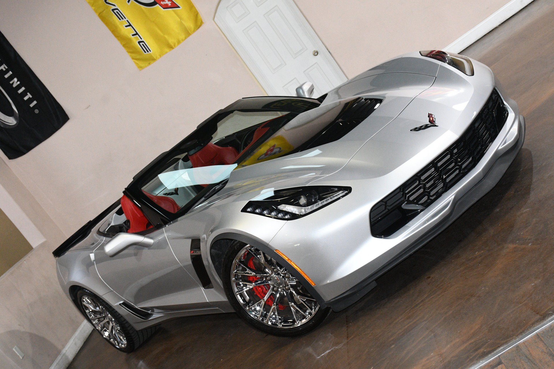 Used 2015 Chevrolet Corvette Z06 w/ 3LZ Preferred Equipment Group RWD image 77