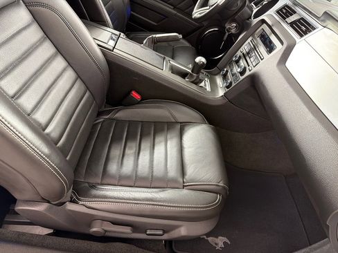 Used 2013 Ford Mustang GT Premium w/ GT Coupe Accessory Pkg 5 image 22