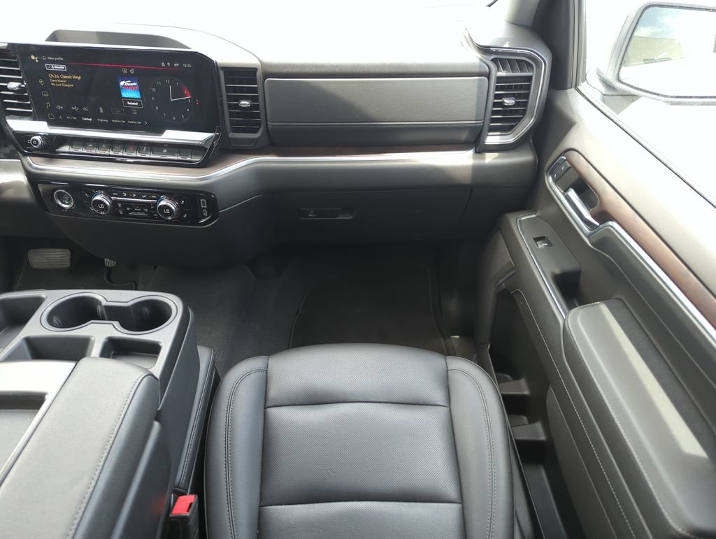 Used 2024 GMC Sierra 1500 SLT AWD/4WD image 15