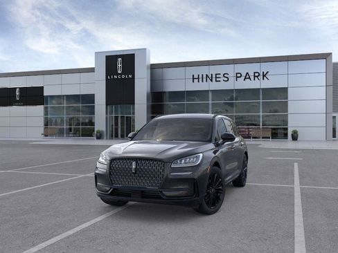 New 2026 Lincoln Corsair Premiere image 2