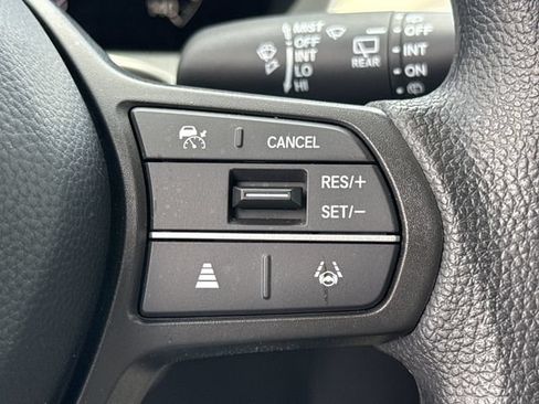 Used 2025 Honda HR-V LX image 34