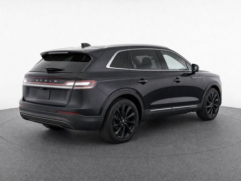 Used 2023 Lincoln Nautilus Reserve w/ Equipment Group 201A FWD image 4