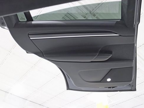 Used 2023 Tesla Model X Plaid image 36