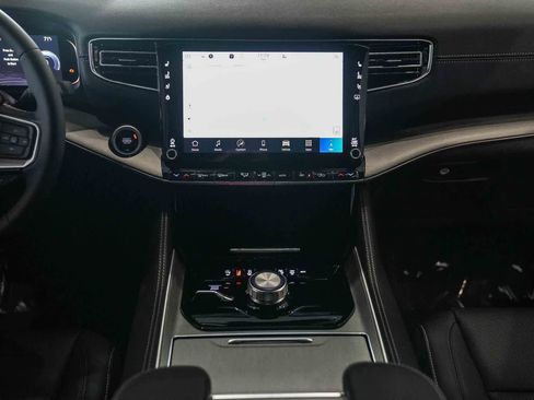 New 2026 Jeep Grand Wagoneer L 4WD image 14