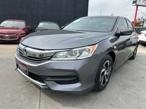 Used 2017 Honda Accord LX image 3