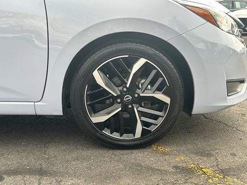 Used 2025 Nissan Versa SR image 28