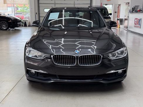 Used 2018 BMW 330i xDrive Sedan AWD/4WD image 6