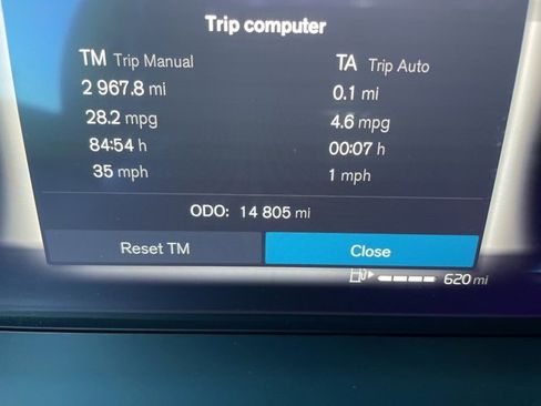 Certified 2025 Volvo XC60 B5 Plus image 14