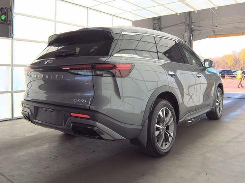 Used 2025 INFINITI QX60 Luxe FWD image 2